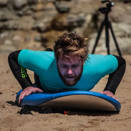 Ostello Surf Riders & Co Surf Camp *